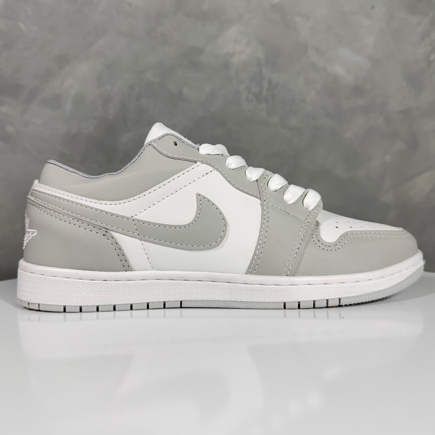 Tênis Unissex Jordan Cinza Premium