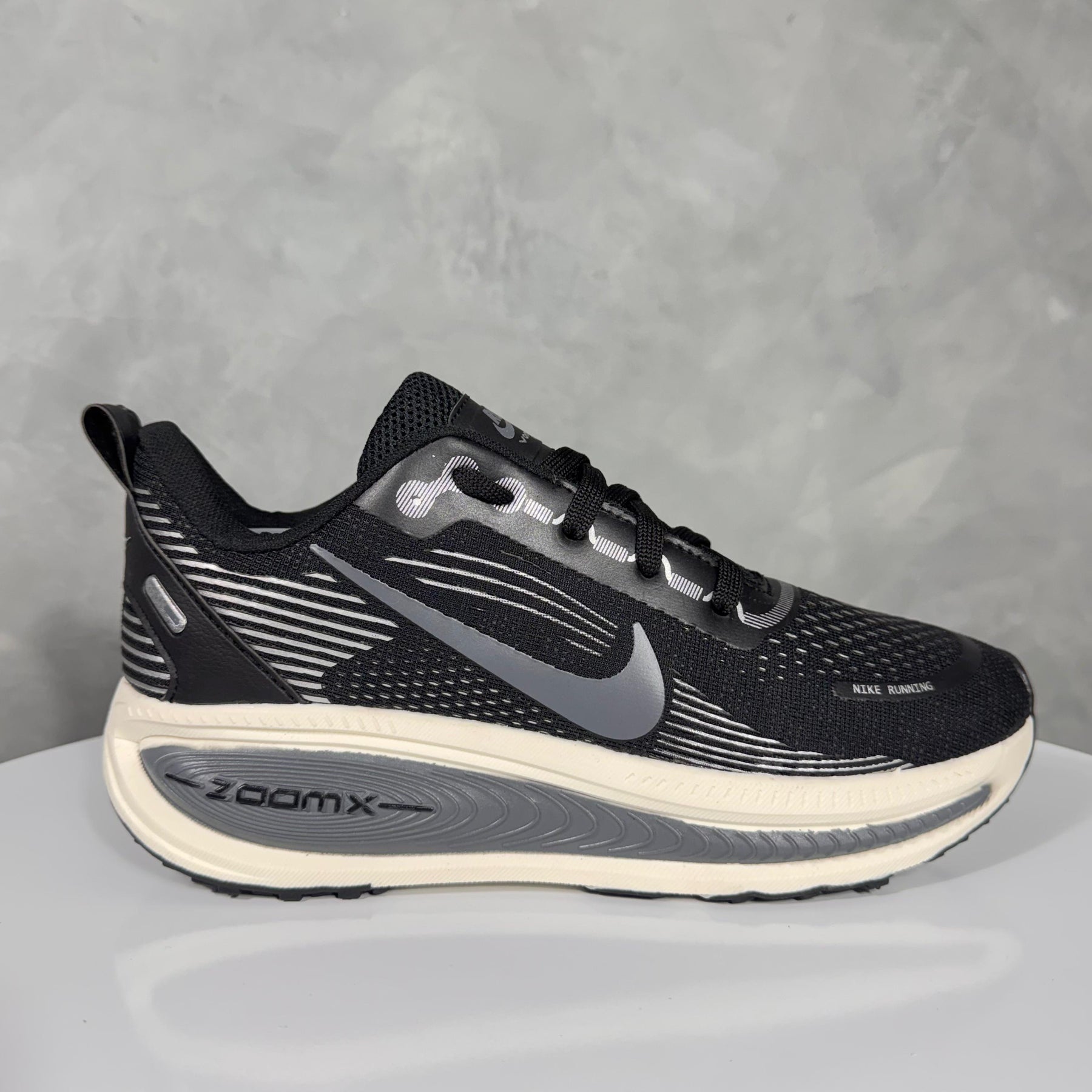 Tênis Feminino Vomero 18 Premium