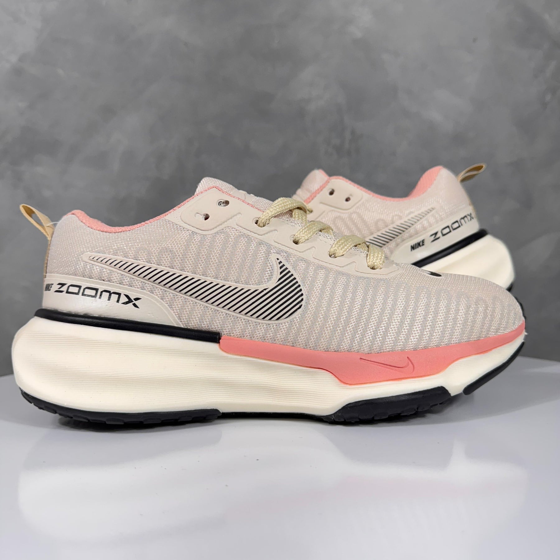 Tênis Unissex Zoomx 04 Premium