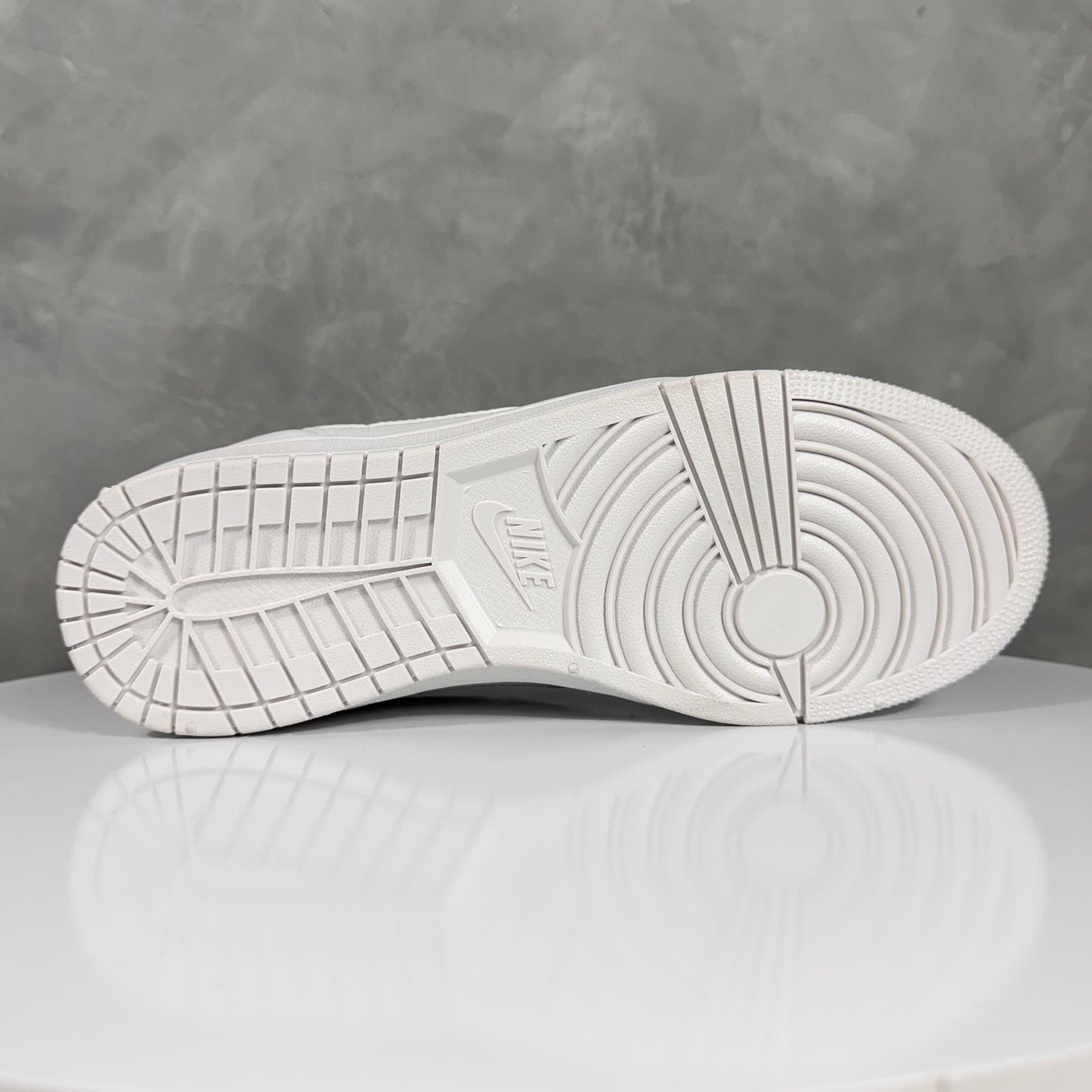 Tênis Unissex Jordan Branco Premium