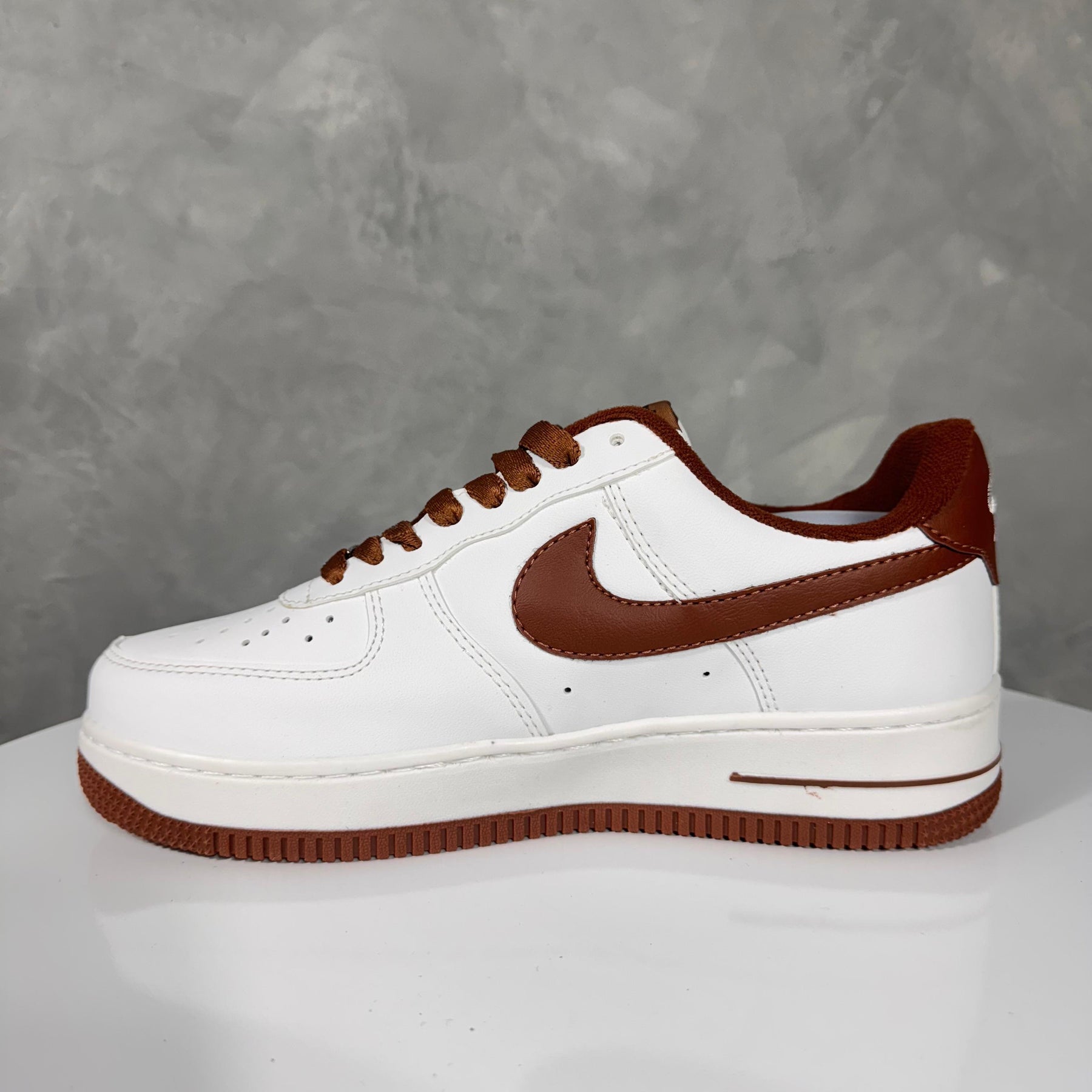 Tênis Unissex AF1 Branco/Caramelo Premium