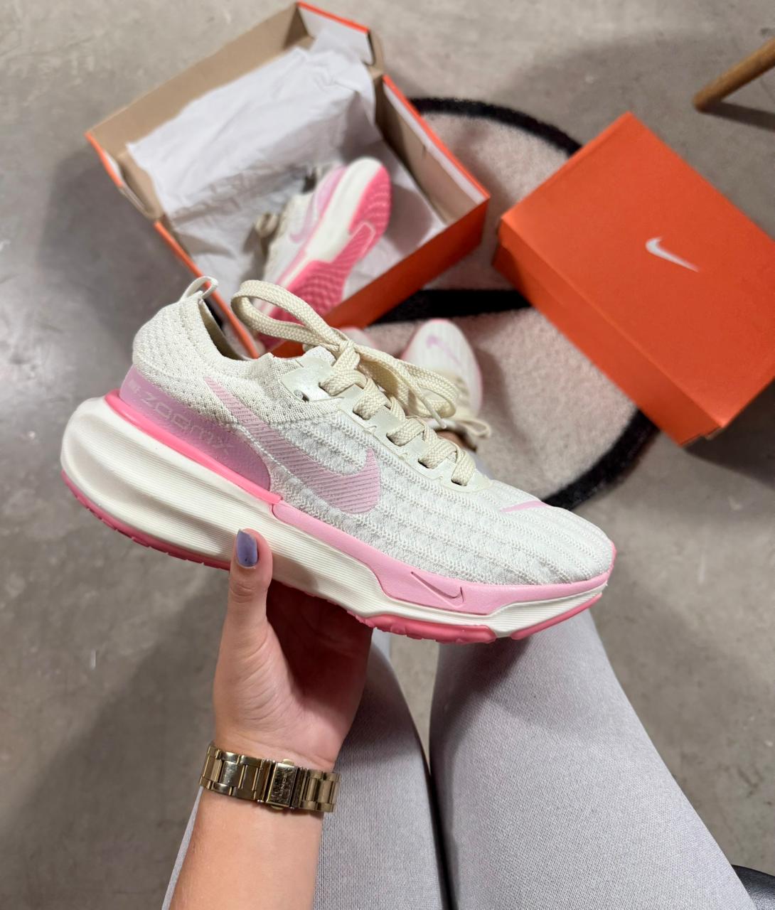Tênis Unissex Nike Zoom Invencible Run Premium