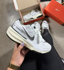 Tênis Unissex Nike Zoom Invencible Run Premium