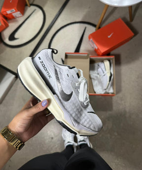 Tênis Unissex Nike Zoom Invencible Run Premium