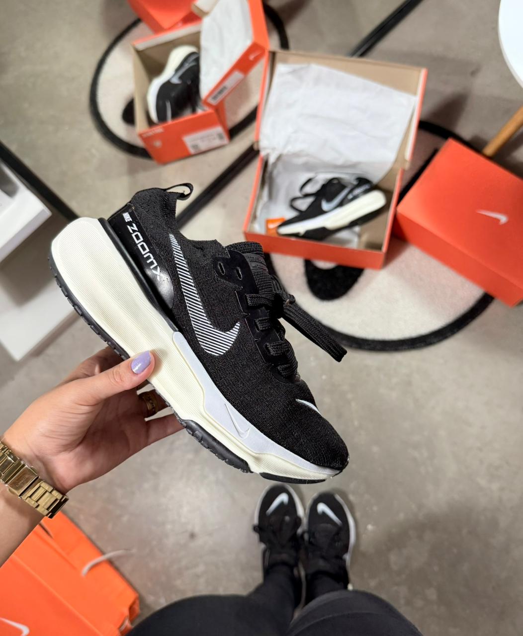 Tênis Unissex Nike Zoom Invencible Run Premium